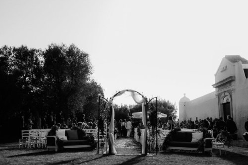 Addobbo-matrimonio-in-masseria-amsicora-fiori-Clarissa-e-Naser020